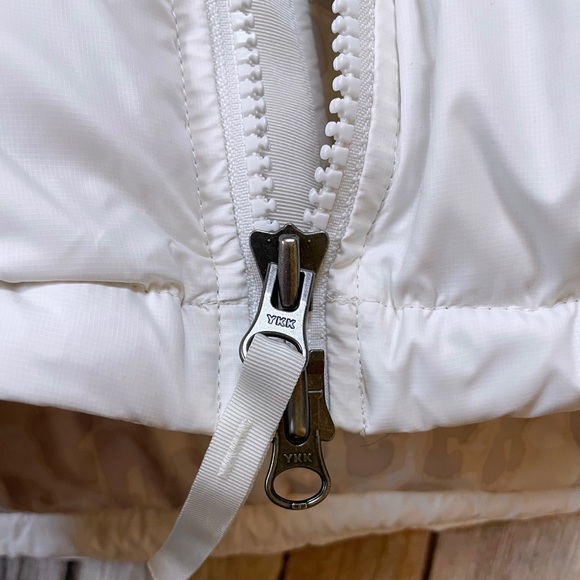 The North Face Women’s Nuptse Belted Mid Jacket In Gardenia White - Picture 6 of 11